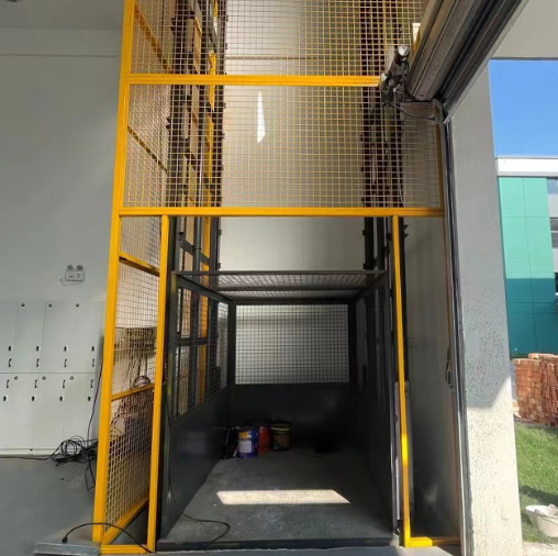 宜宾导轨式升降机助力物流园破解运输难题